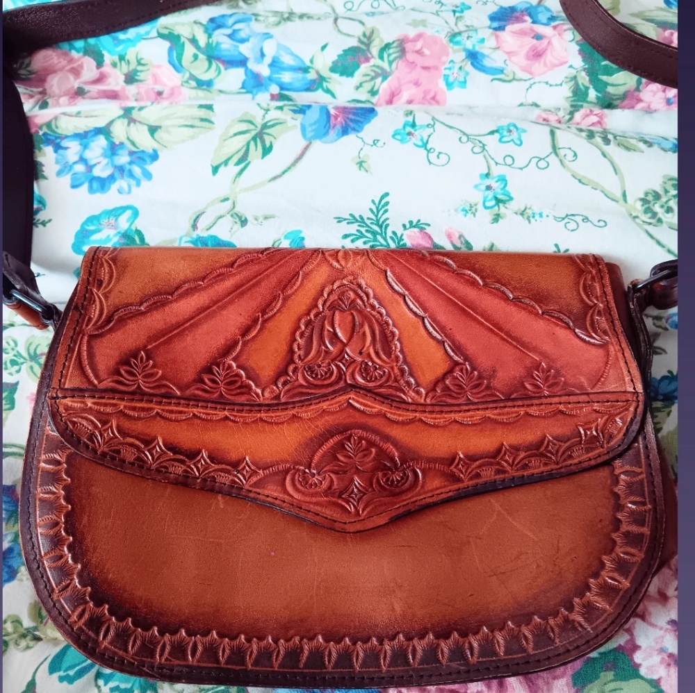 Vintage leather purse